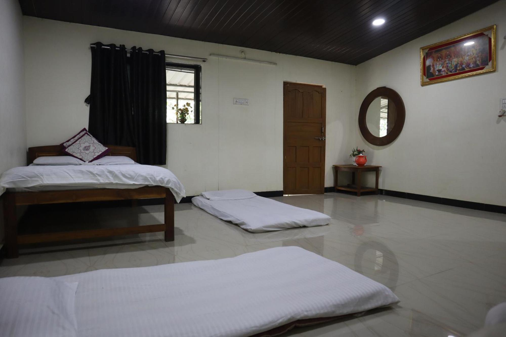 Gokul Cottage & Villa Revadanda Exterior photo